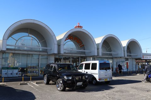 メグリアミニ　加茂川店外観写真