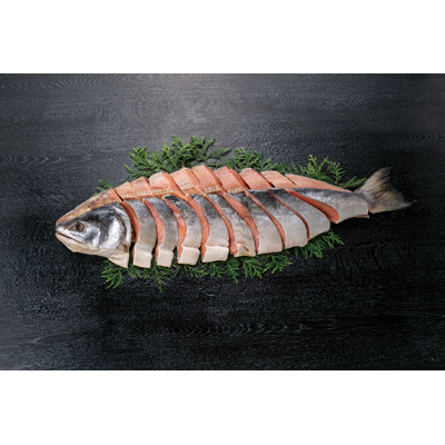 礼文島・利尻産「神の魚」熟成新巻鮭姿切身