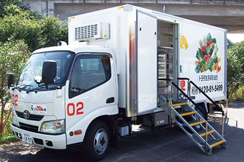 移動店舗トラック写真